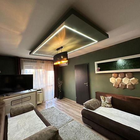 Mox Downtown Apartman Debreczyn Zewnętrze zdjęcie
